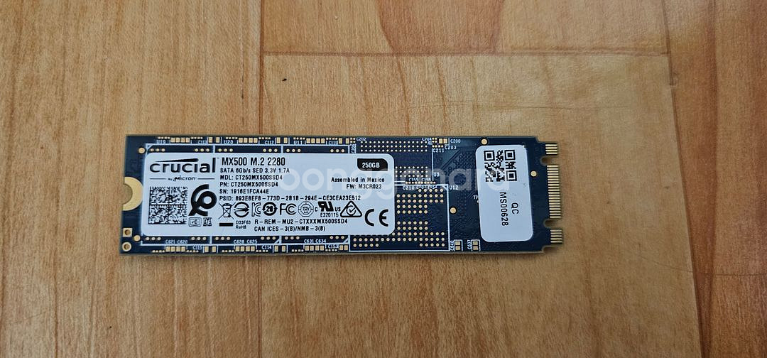 마이크론 MX500 M.2 250GB 판매합니다--1