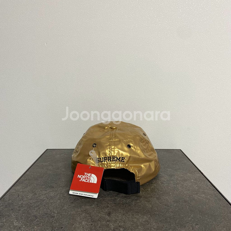 슈프림X노스페이스 콜라보 골드 볼캡 모자 6패널 모자--3