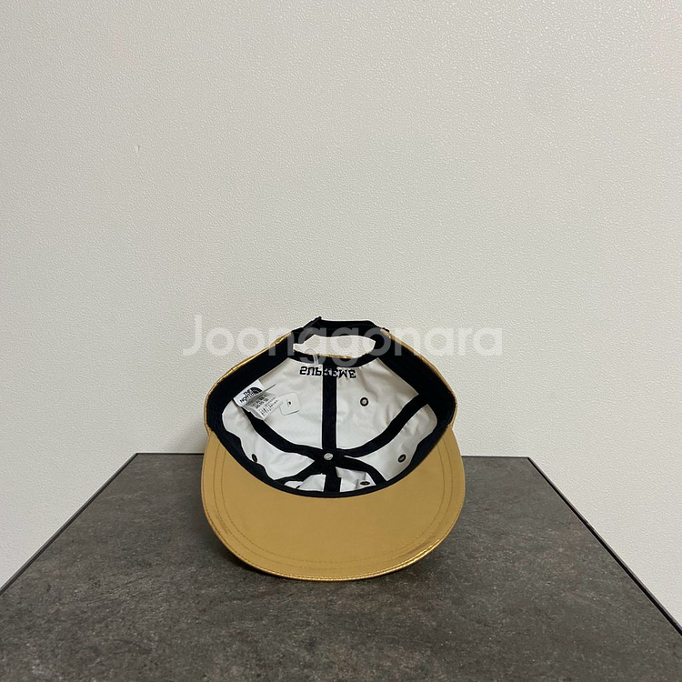 슈프림X노스페이스 콜라보 골드 볼캡 모자 6패널 모자--4