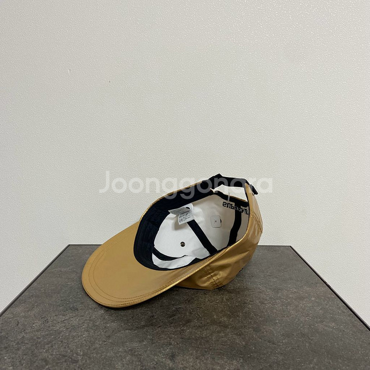 슈프림X노스페이스 콜라보 골드 볼캡 모자 6패널 모자--5