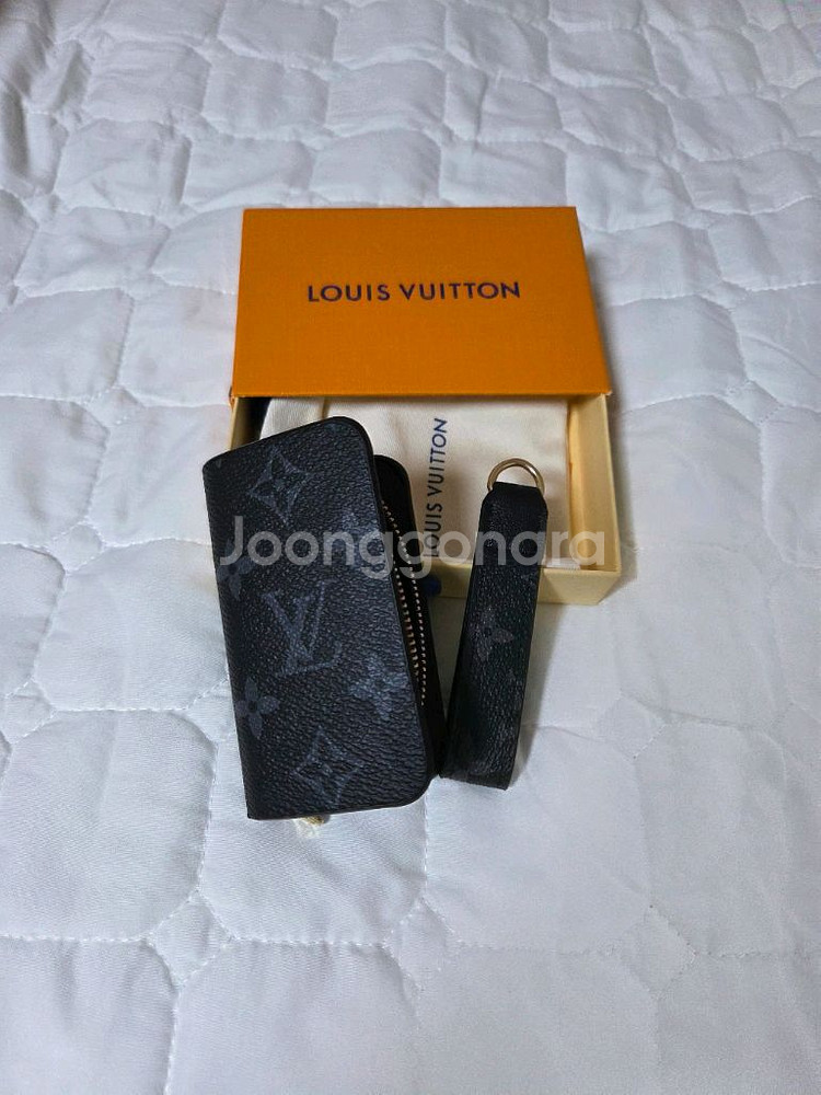 루이비통 키 파우치 블랙 모노그램 새상품--0