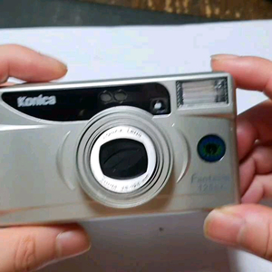 코니카 판타지오 125ez 38-125mm 필름카메라