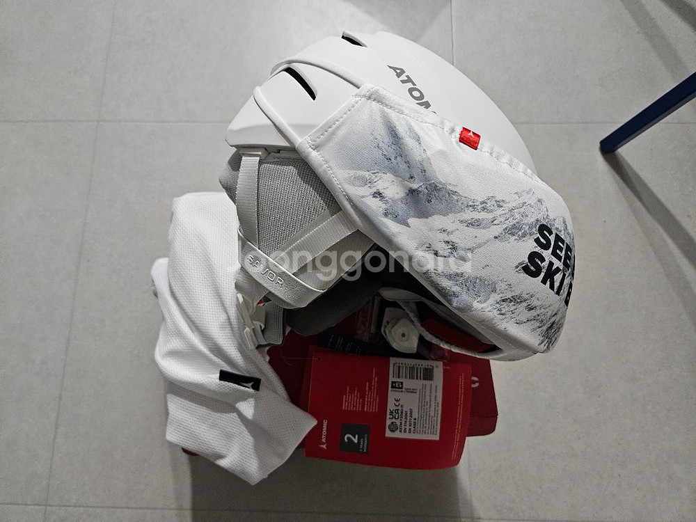 아토믹 바이저 헬멧 화이트 M 사이즈 새제품--2