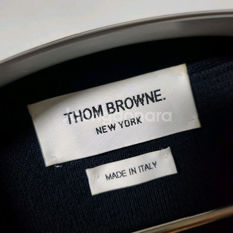 톰브라운 밀라노스티치 금장 가디건 2사이즈--3