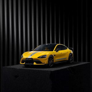 샤오미 SU7 Ultra 1:18 다이캐스트 자동차모형