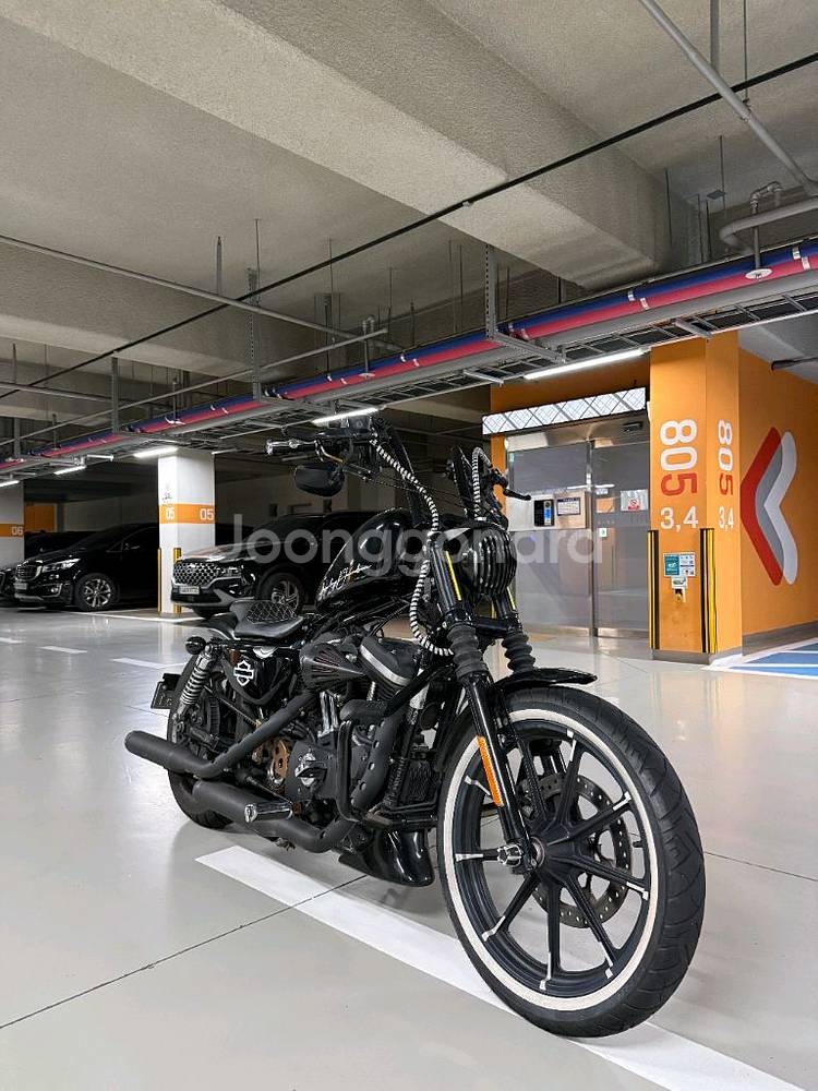 할리데이비슨 아이언883--2