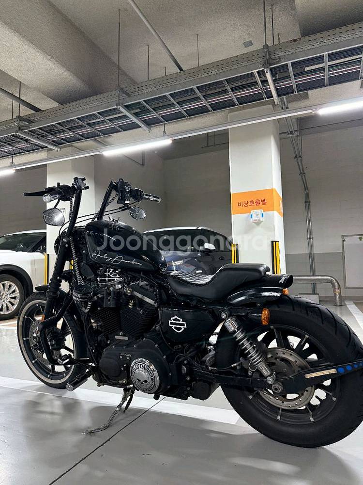 할리데이비슨 아이언883--4