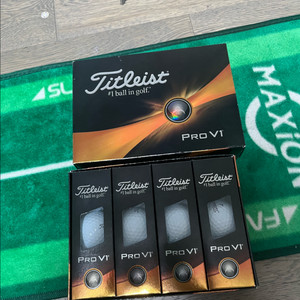 타이틀리스트 Pro V1 골프공 12구 새상품