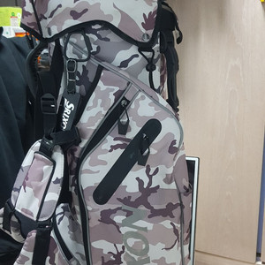 스릭슨 SRIXON 골프백 밀리터리룩 카모스탠드백 판매