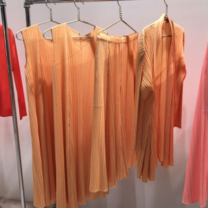 22년 4월 플리츠플리즈 멜로우탑 정리가 20만