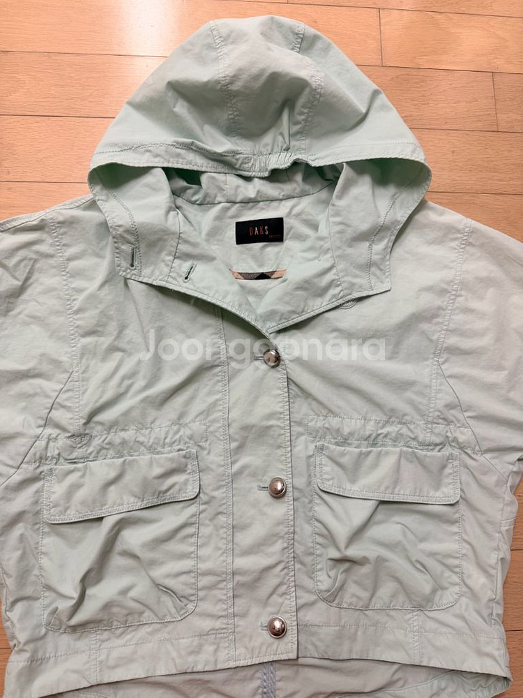 닥스키즈 버튼포인트 바람막이(140사이즈) 판매합니다--1