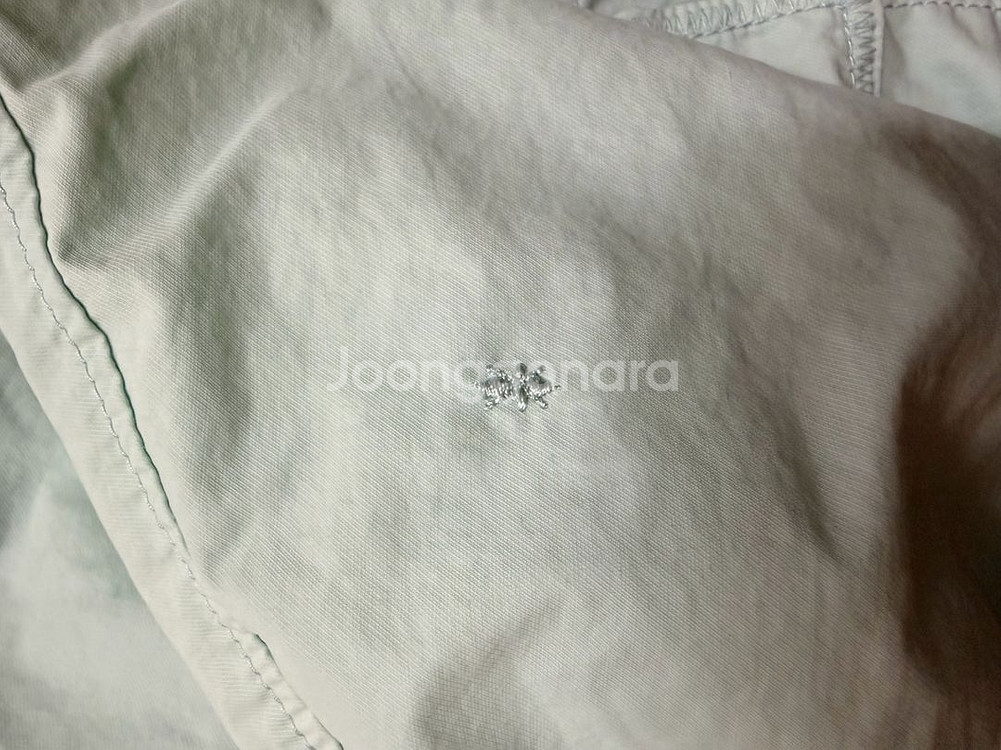 닥스키즈 버튼포인트 바람막이(140사이즈) 판매합니다--2