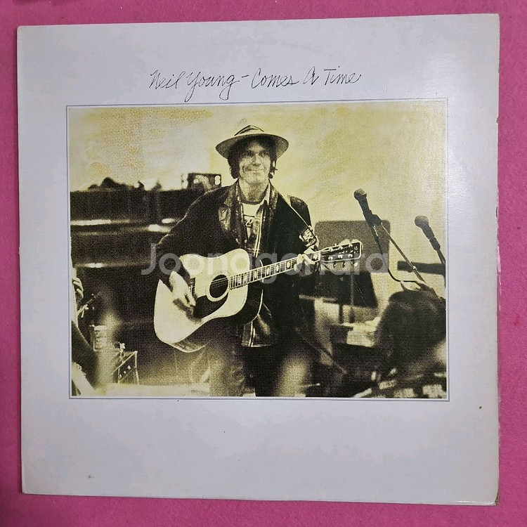 닐 영 포 스토롱 원 수록. LP.M/M--0