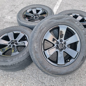 모하비 블랙유광 18인치 휠타이어 팝니다