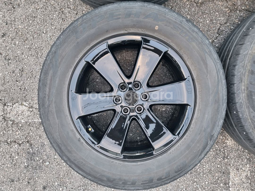 모하비 블랙유광 18인치 휠타이어 팝니다--4