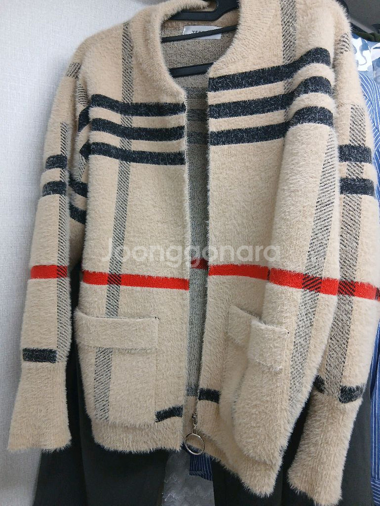 버버리 느킴 퍼자켓--0