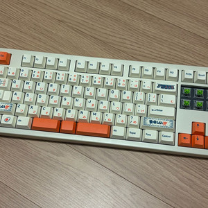 트랜지션라이트 8k 베어본 및 키캡 커스텀키보드