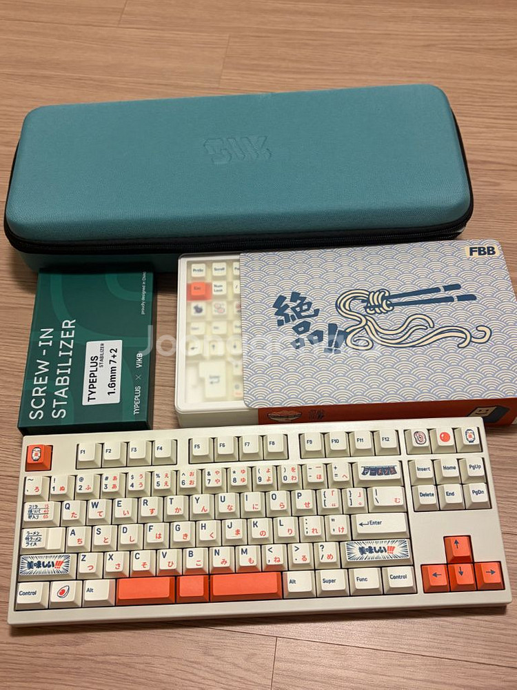 트랜지션라이트 8k 베어본 및 키캡 커스텀키보드--2
