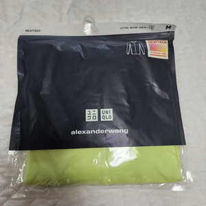 유니클로 / 유니클로 X 알렉산더왕 히트텍 엑스트라웜