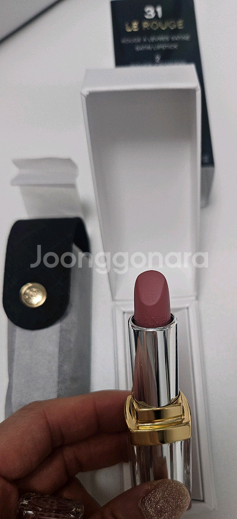 샤넬 31 르 루쥬 광채 립스틱 + 파우치--2