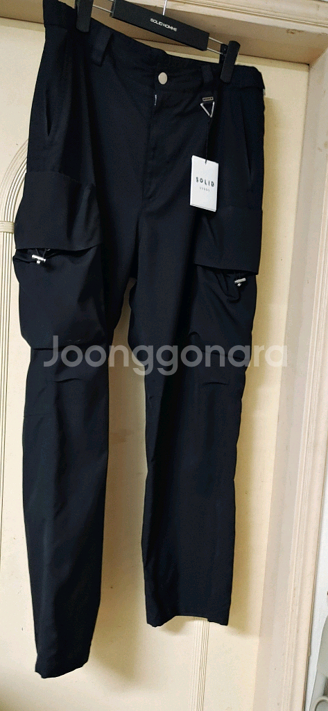 솔리드옴므 블랙 카고팬츠 팝니다--1