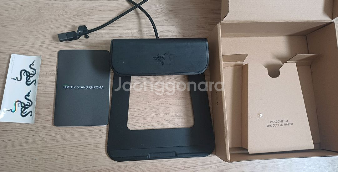레이저 노트북 스탠드 거치대 크로마 V1 (쿨거래)--1