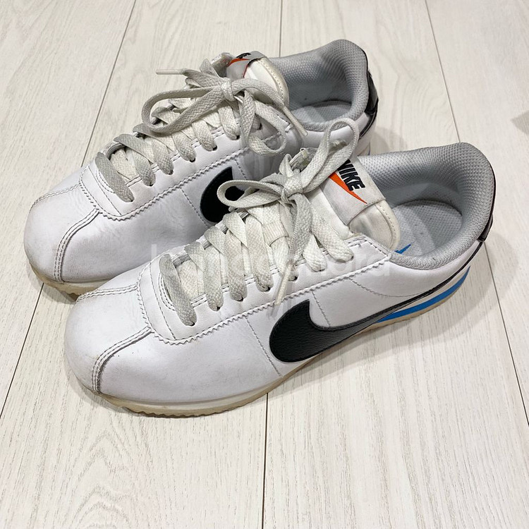 나이키 코르테즈 뉴진스 버블검 운동화--2