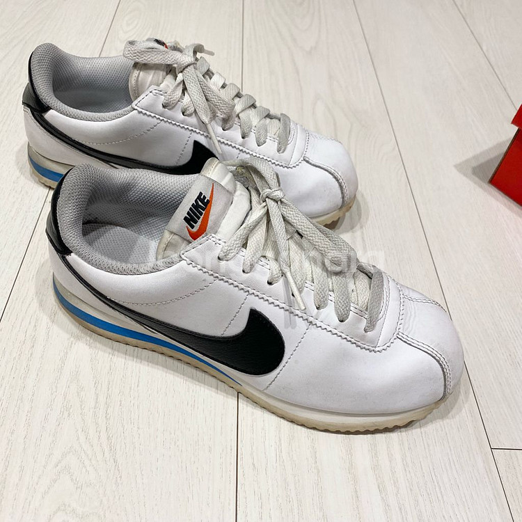 나이키 코르테즈 뉴진스 버블검 운동화--4