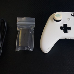 엑스박스 컨트롤러 3세대 중고 팝니다