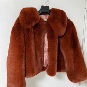 프레클메이드 페이크퍼자켓