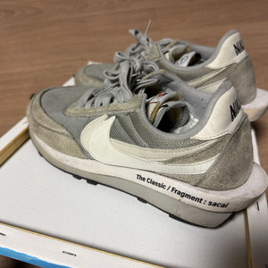 나이키 사카이 프라그먼트 LD와플 라이트 스모크그레이