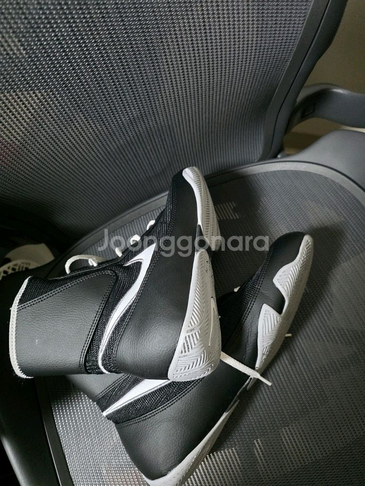 마초마이2 270 흰검 팔아요 2월 구매--1