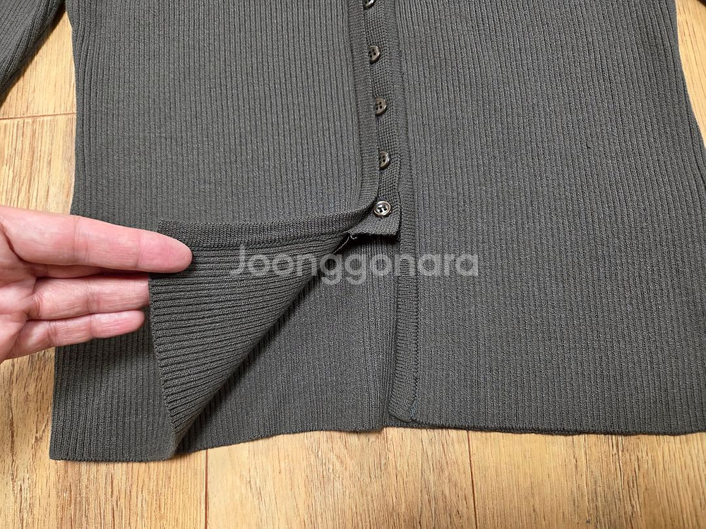 글로우앤님프 립 니트가디건 55-66--7