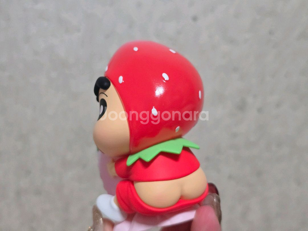 탑토이 짱구 딜리셔스 카스카베 딸기 피규어--2