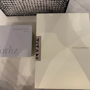 쿼드쎄라 티탄 T1 샴페인골드 풀박스