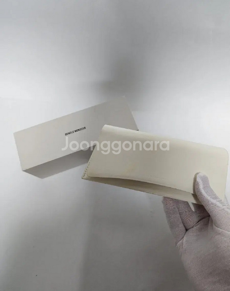 젠틀 몬스터 릴리트 01 블랙--1