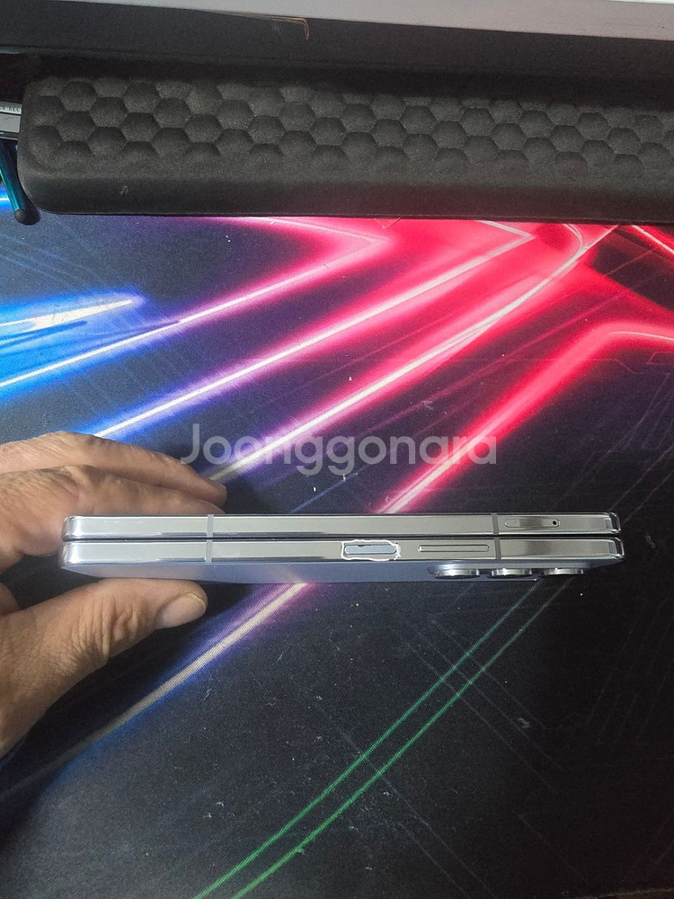 삼성 갤러시 Z폴더 5 512GB 아이스블루 상태최상--5