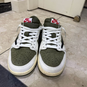 조던 1 x 트래비스 스캇 리버스 올리브 250