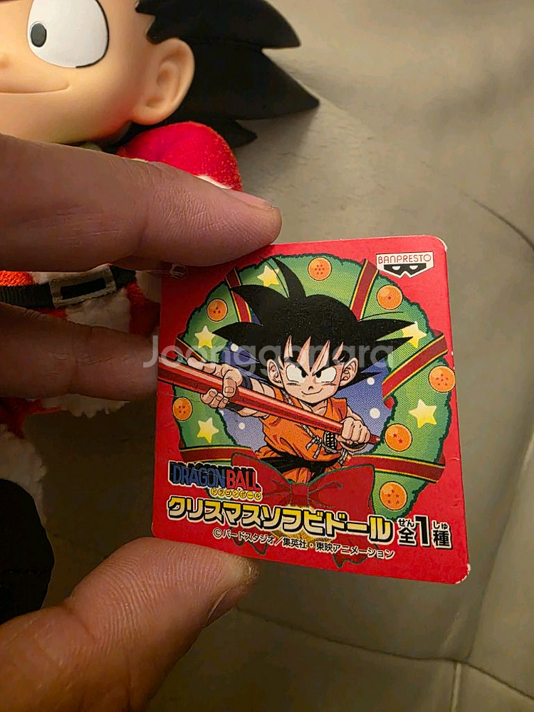 반프레스토 드래곤볼 손오공 산타인형 판매합니다--7