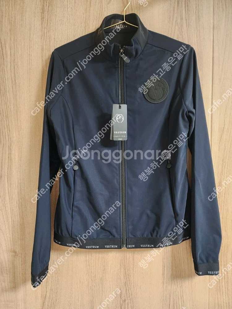 VESTRUM(승마브랜드)네이비 집업점퍼.M(새옷)--8