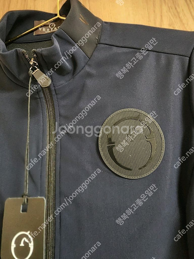 VESTRUM(승마브랜드)네이비 집업점퍼.M(새옷)--10