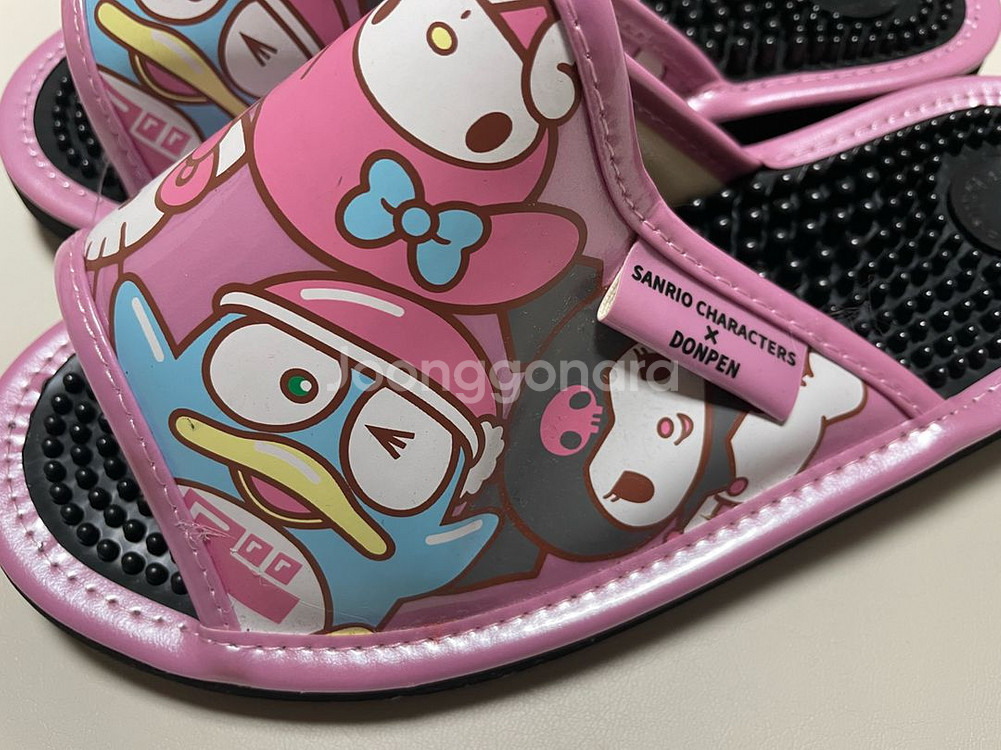 산리오 돈펭 콜라보 지압 슬리퍼--1