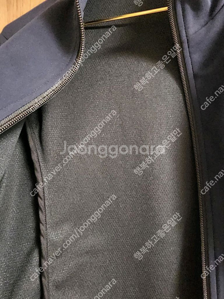 VESTRUM(승마브랜드)네이비 집업점퍼.M(새옷)--4