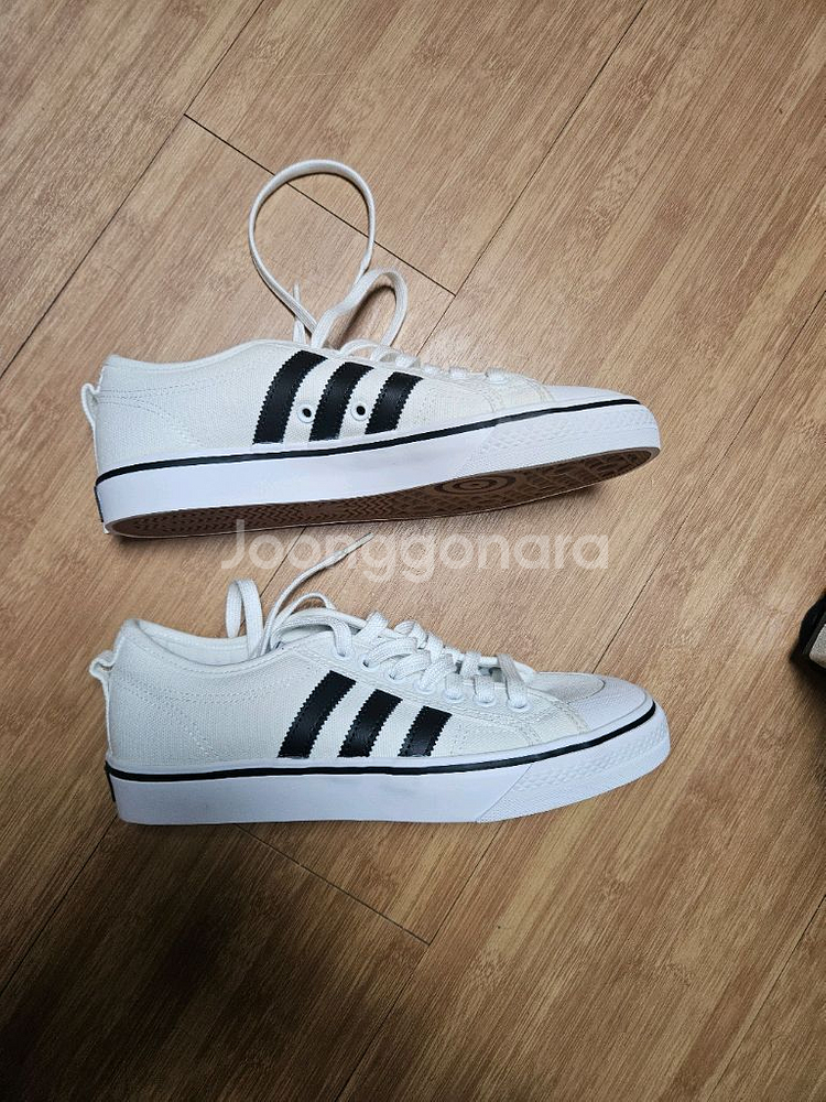 아디다스 니짜 로우 스니커즈 260 새상품--2