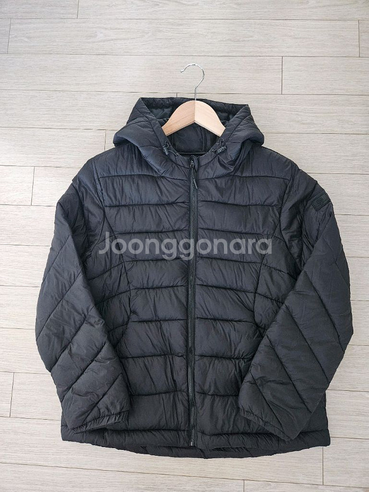 새상품)여성 소로나 경량패딩(택포1.1만)--0