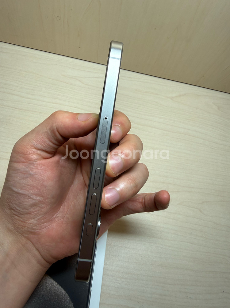 아이폰15프로 네츄럴 티타늄 256gb--6