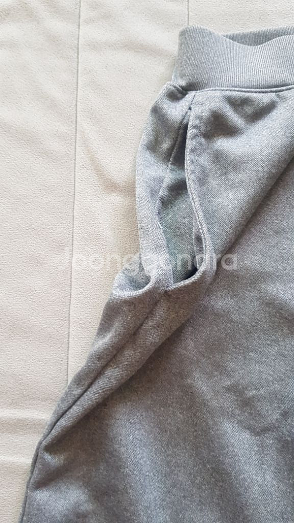 유니클로 키즈 7부바지 라지(140사이즈정도)거의 새옷--2