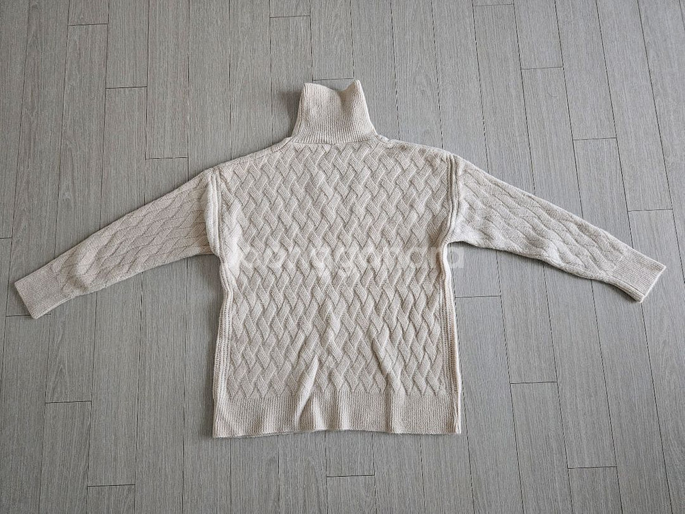 새상품)여성 니트 목티(택포6천)--0