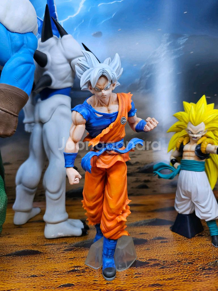 드래곤볼 제일복권 극의 손오공 리페인트 피규어 팝니다--1