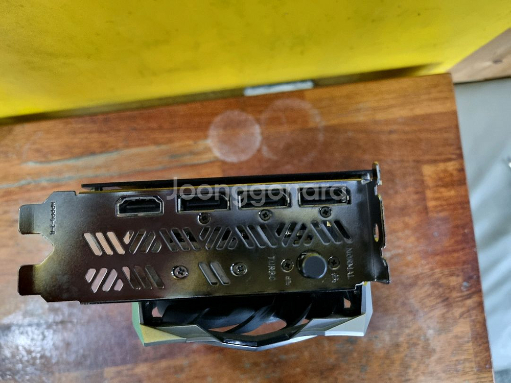 컬러풀RTX3090 24G 어뱅팝니다--3